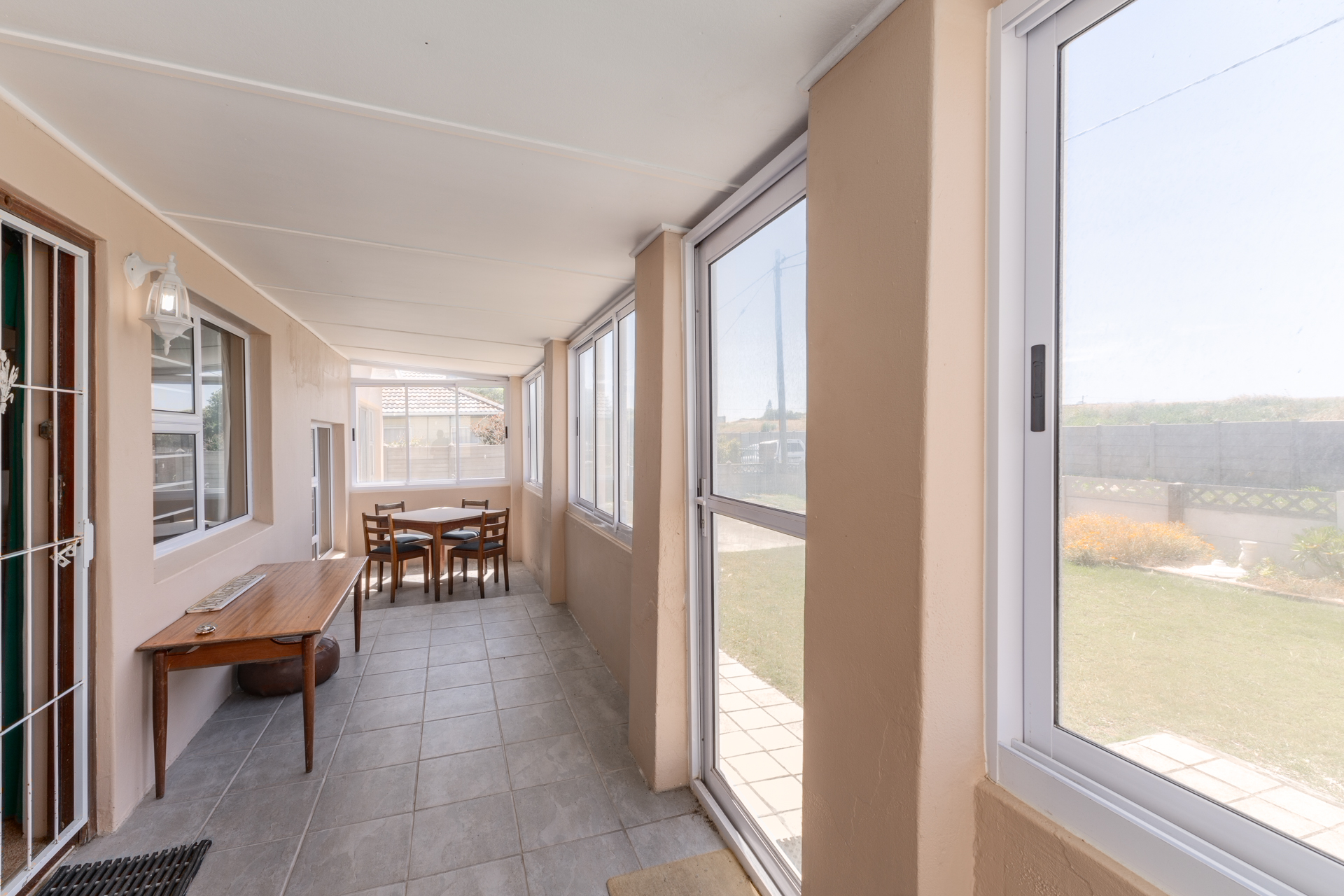 4 Bedroom Property for Sale in Struisbaai Western Cape